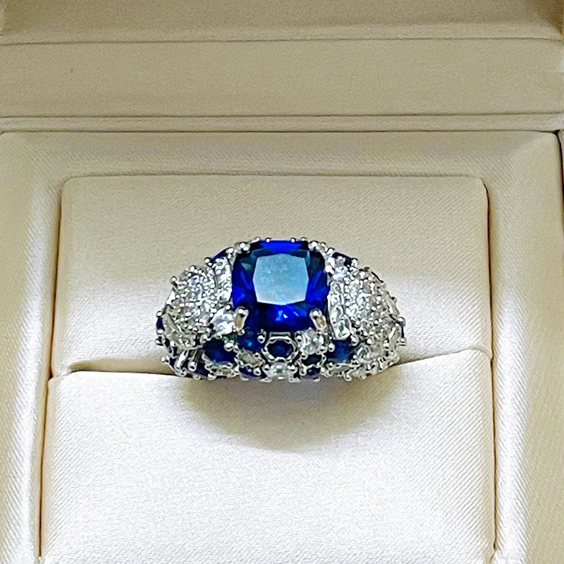 Elegant Blue 925 Sterling Silver Ring