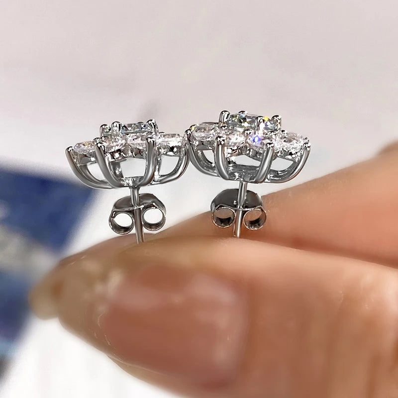 0.5Ct Flower Earrings Stud