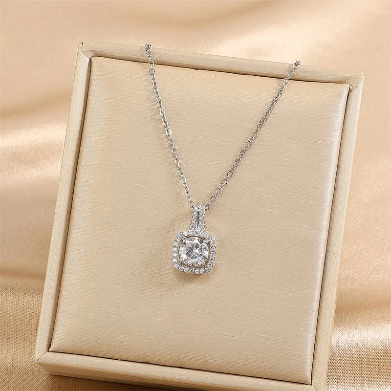 Luxury Silver Wedding Necklace