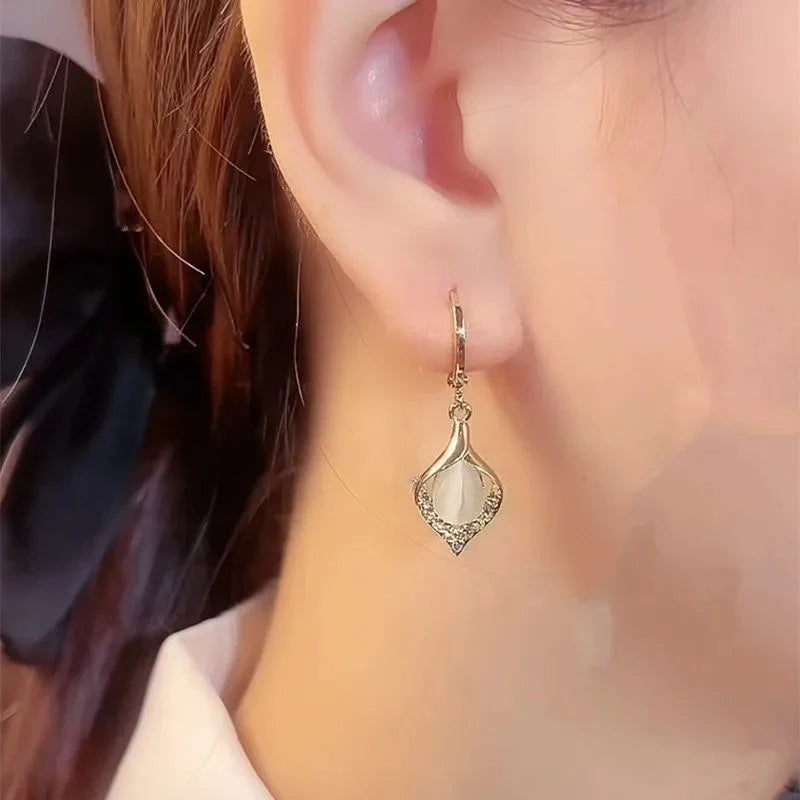 White High End Earrings