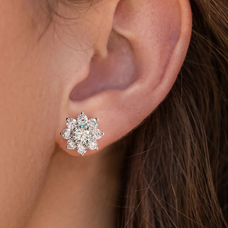 0.5Ct Flower Earrings Stud